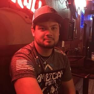 Meet your Posher, Brady